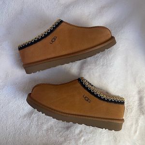 UGG Tasman Slipper